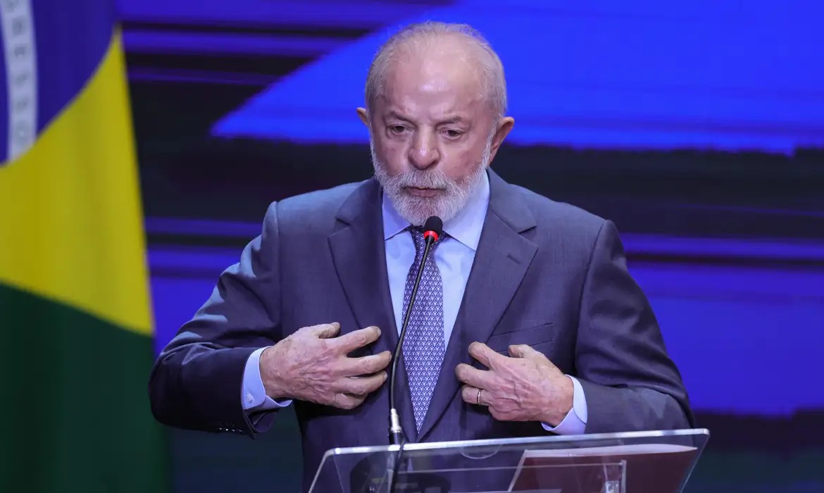 Lula celebra a abertura de 500 mercados internacionais para a agropecuária brasileira