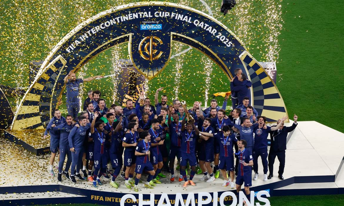 Flamengo é superado pelo PSG e adia sonho do bicampeonato mundial