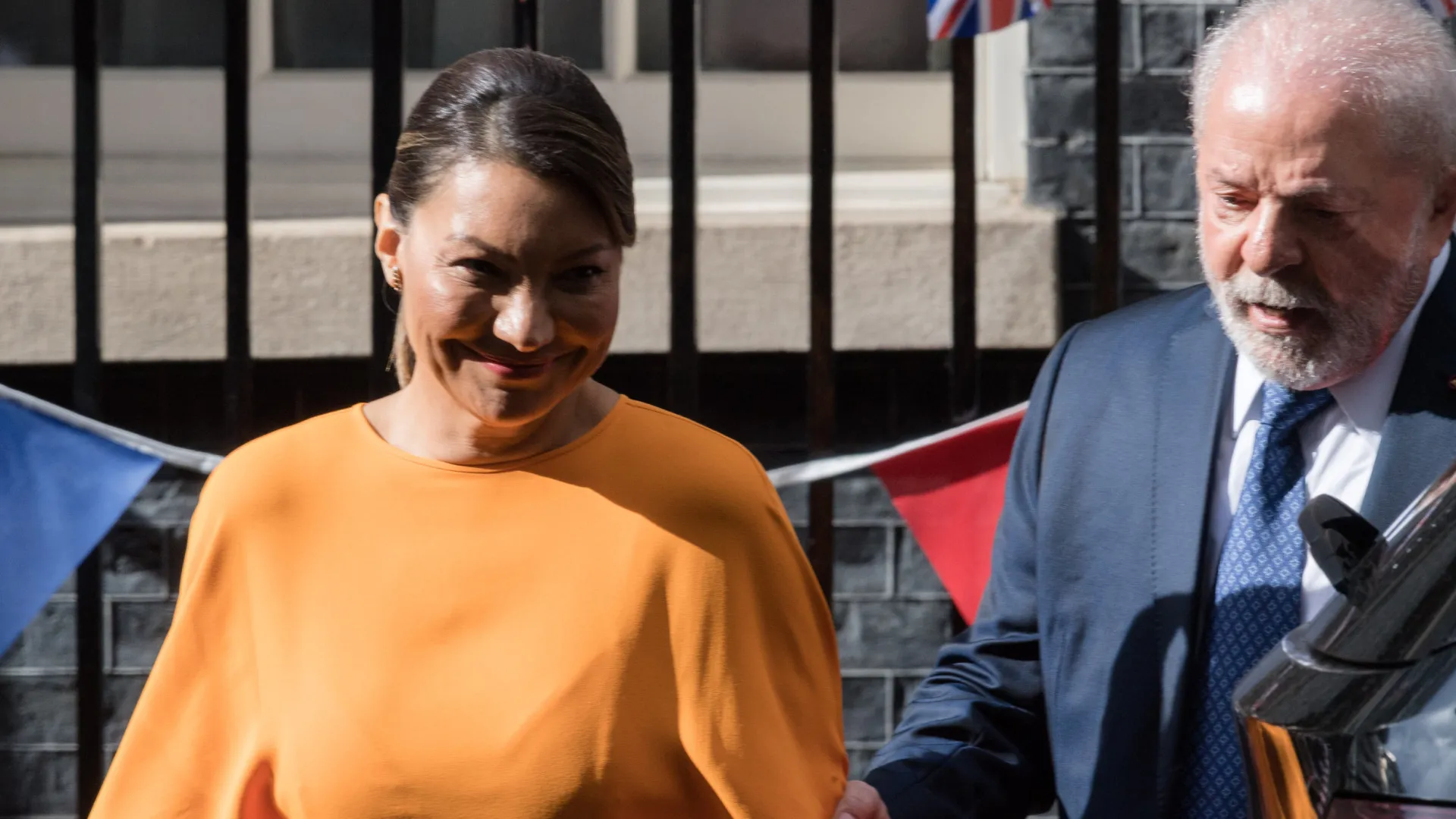 Lula e Janja fazem visita a Roseana Sarney em hospital