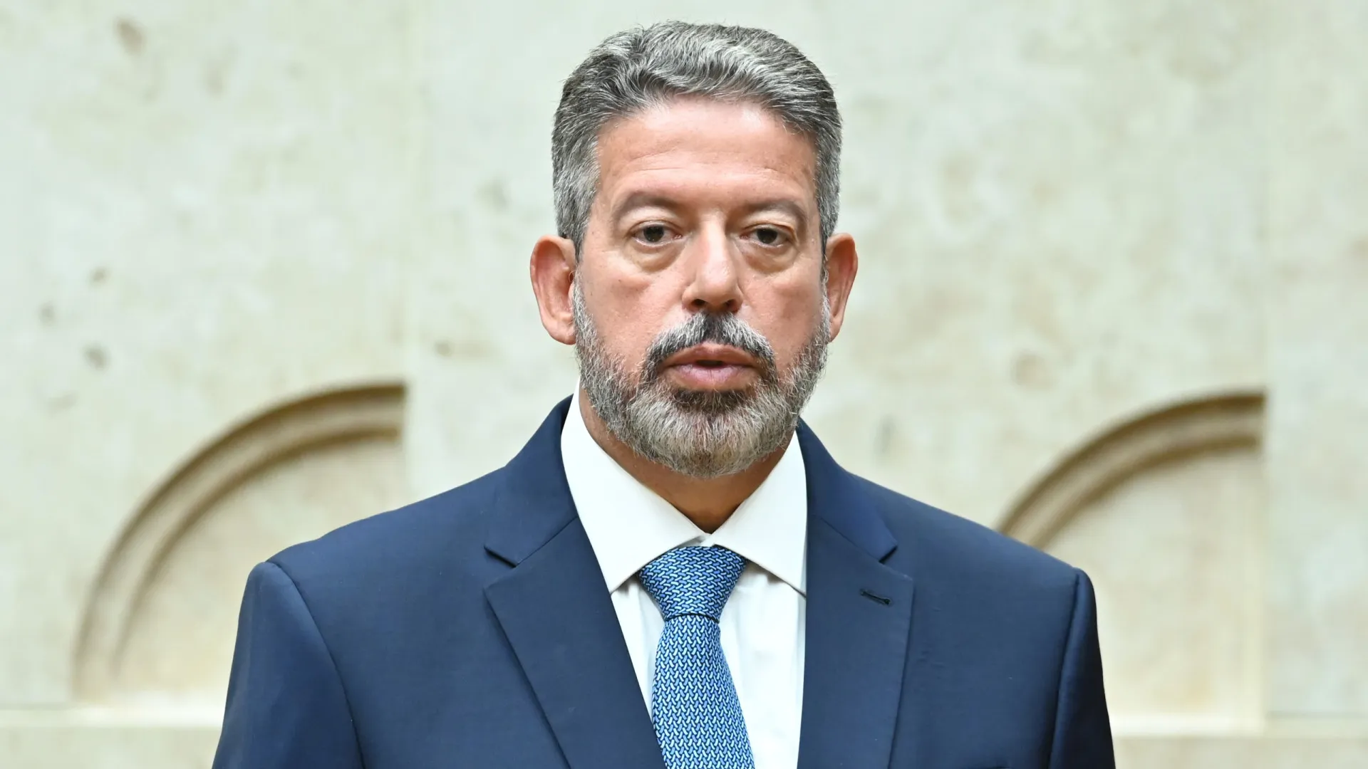 Suspeita de Direcionamento de Emendas Ganha Destaque em Decisão do STF