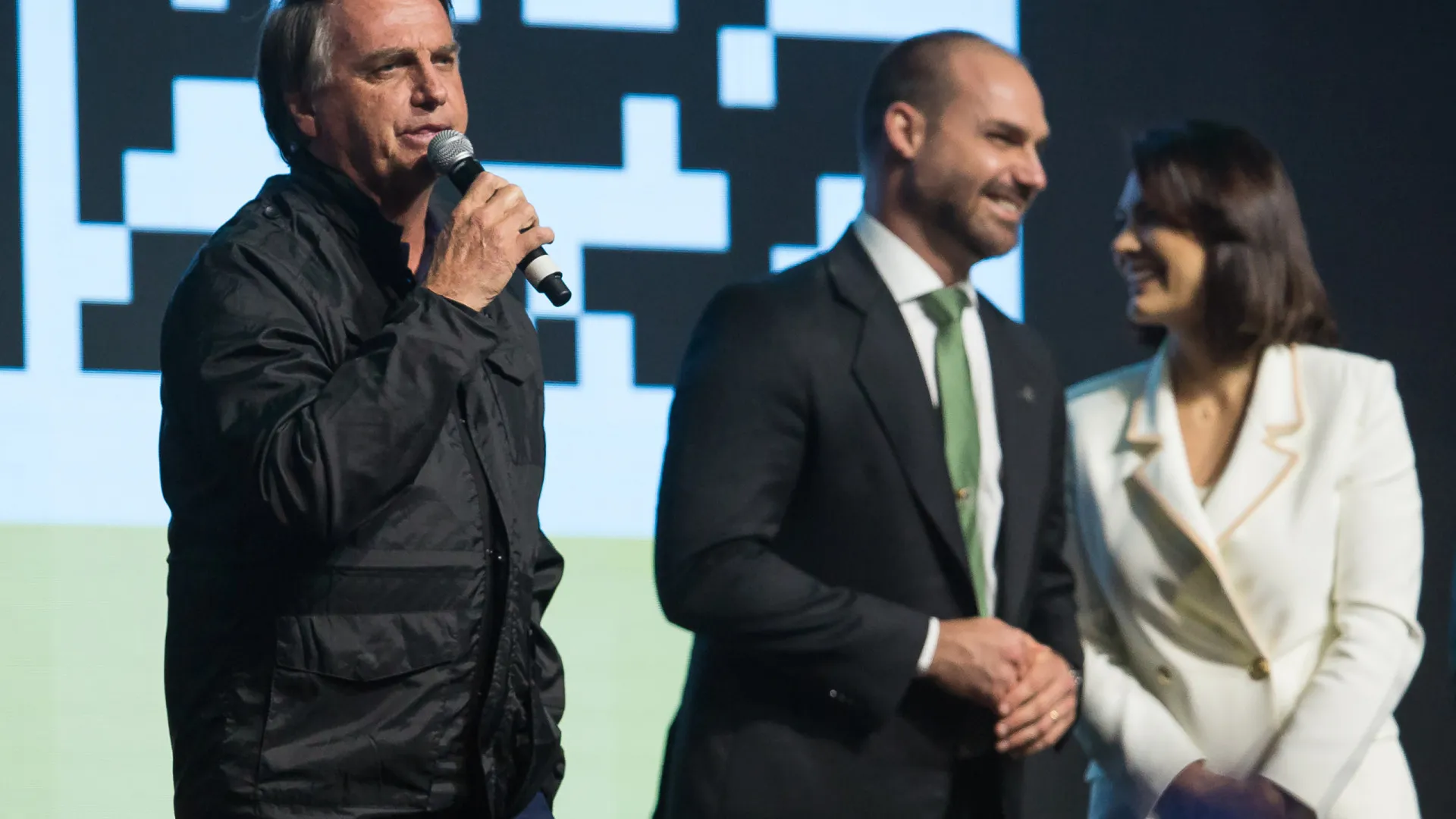 Conflitos no PL e na família Bolsonaro ampliam tensões até 2026