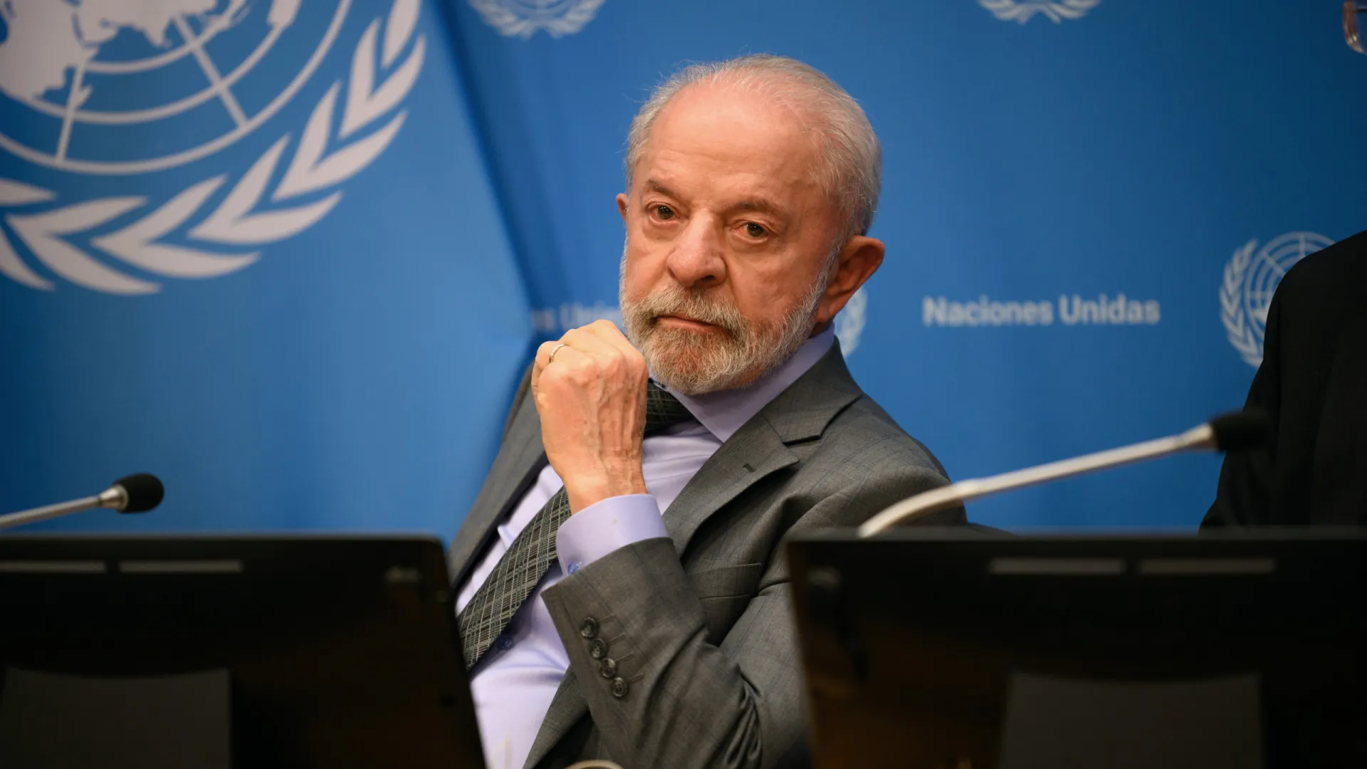 Lula se mantém na liderança em cenários de 2026, apesar de recuo, aponta pesquisa Atlas/Bloomberg