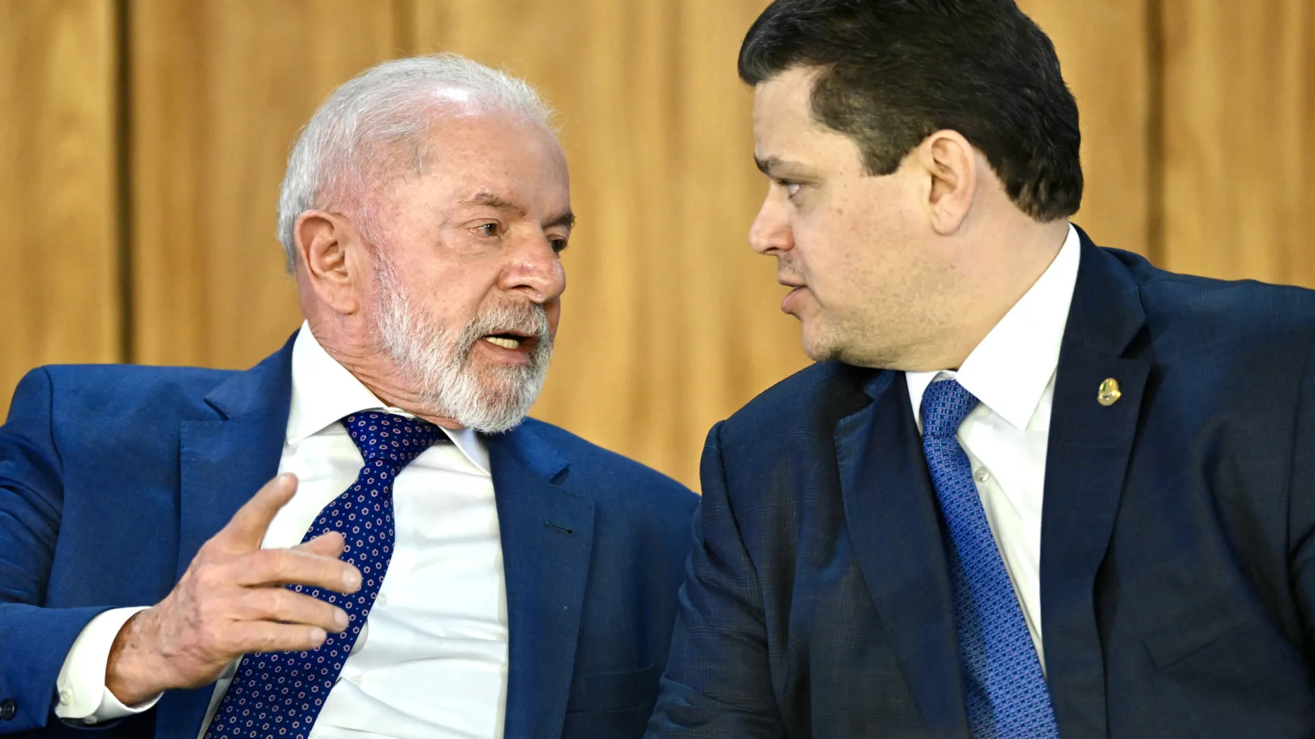 Alcolumbre critica interferência do governo Lula e pede agilidade na sabatina de Messias