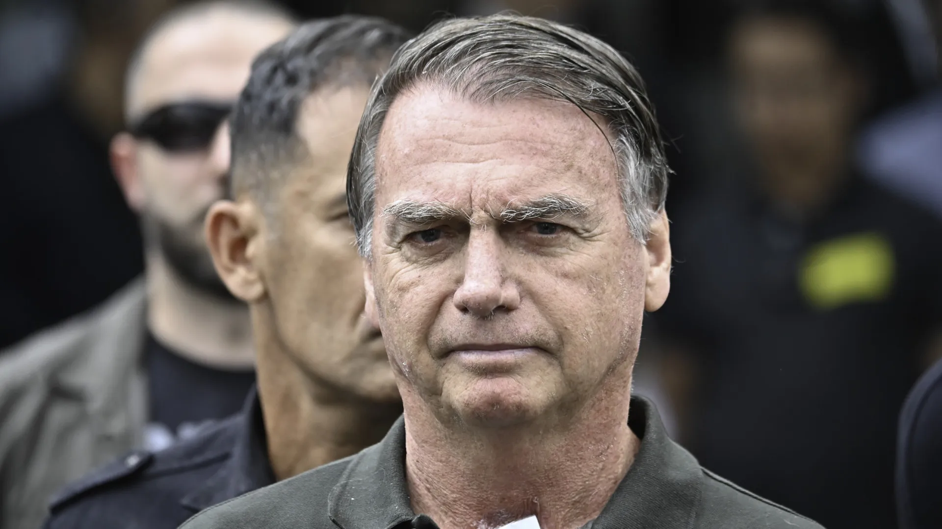 Bolsonaro menciona problemas de saúde e uso de medicamentos em audiência
