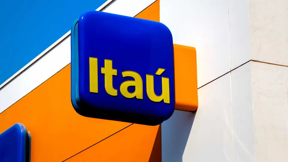 Itaú se torna a maior empresa da B3, superando a Petrobras