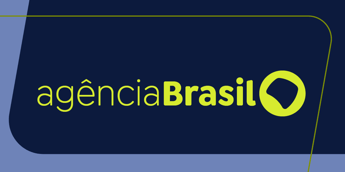 Bolsonaro recebe alta e retorna à prisão na PF
