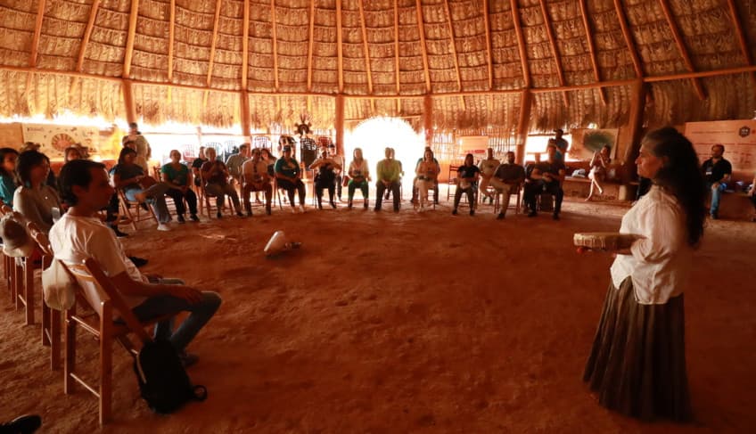 Futuro dos Negócios: Conexões e Simplicidade em Alta até 2026