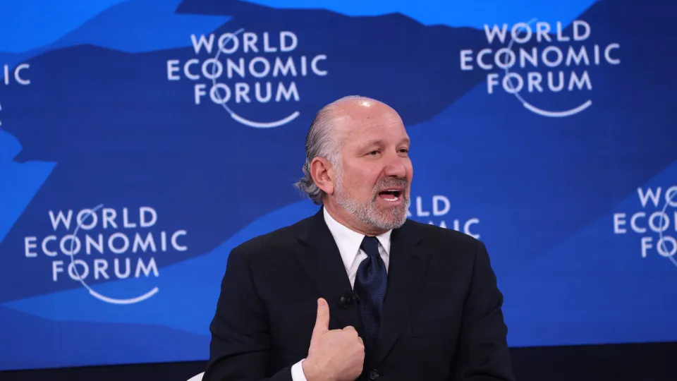 EUA podem aumentar tarifas contra Europa, diz secretário de Comércio em Davos