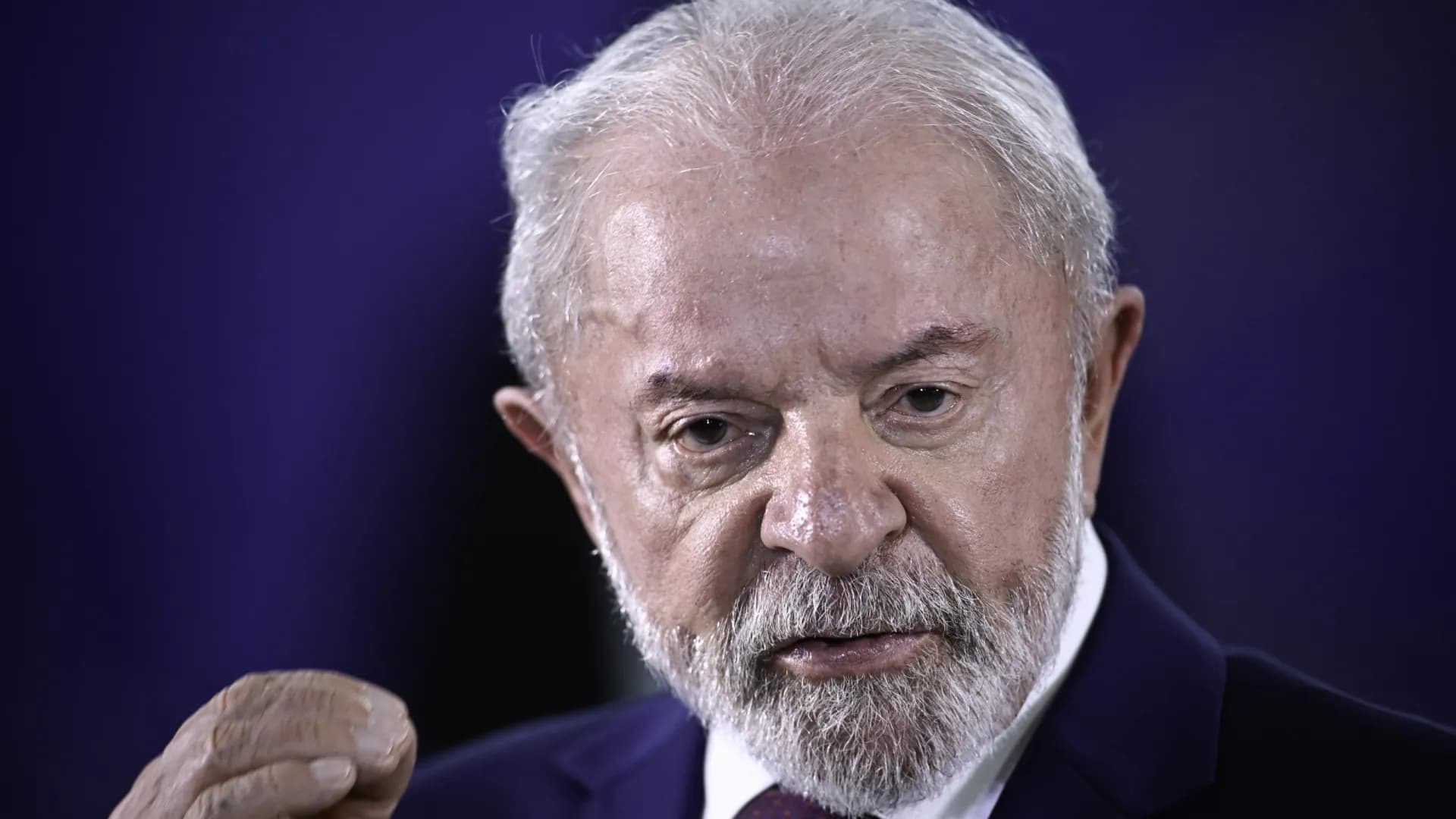 Lula critica dono do Banco Master por golpe de R$ 40 bilhões durante evento em Maceió