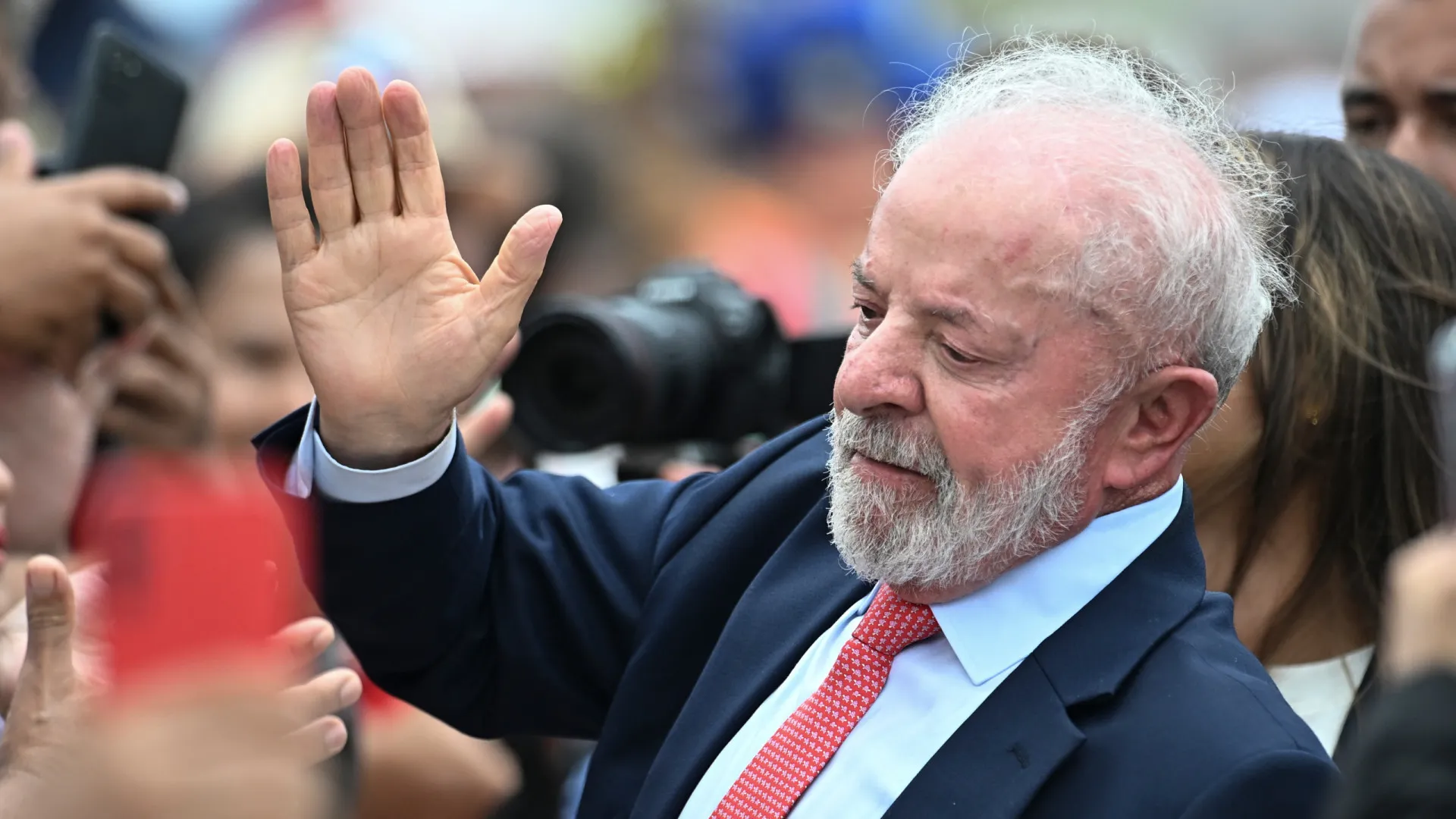 Aprovação de Lula se Mantém Estável em Janeiro, Revela Pesquisa