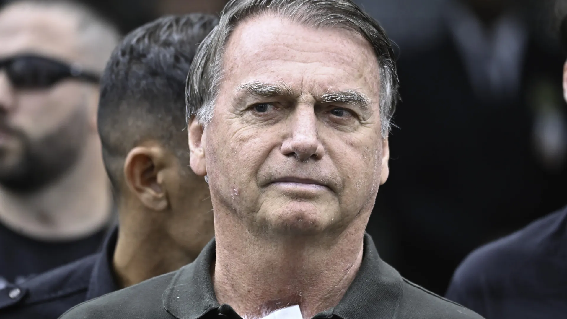Cela de Jair Bolsonaro na Papudinha é quase dez vezes maior que o mínimo legal