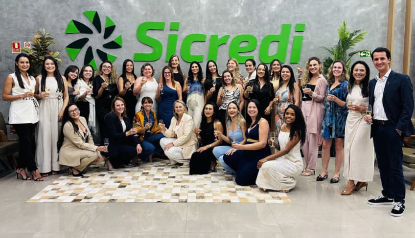 Sicredi Forma 26 Mulheres no Programa Comitê Mulher em Cristalina