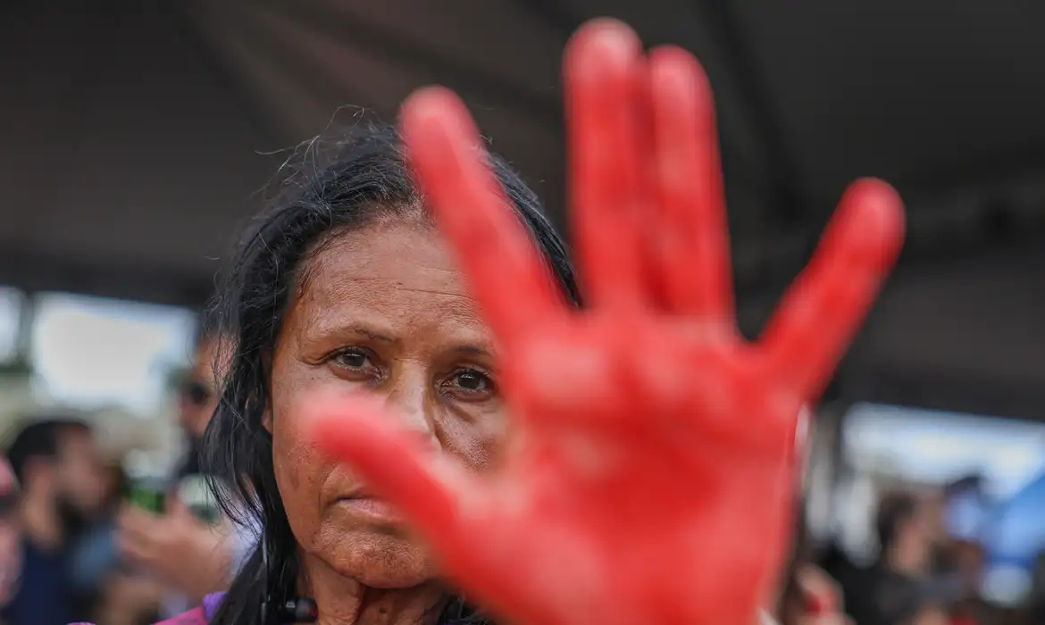 Três Poderes se Reúnem para Assinar Pacto Nacional Contra o Feminicídio