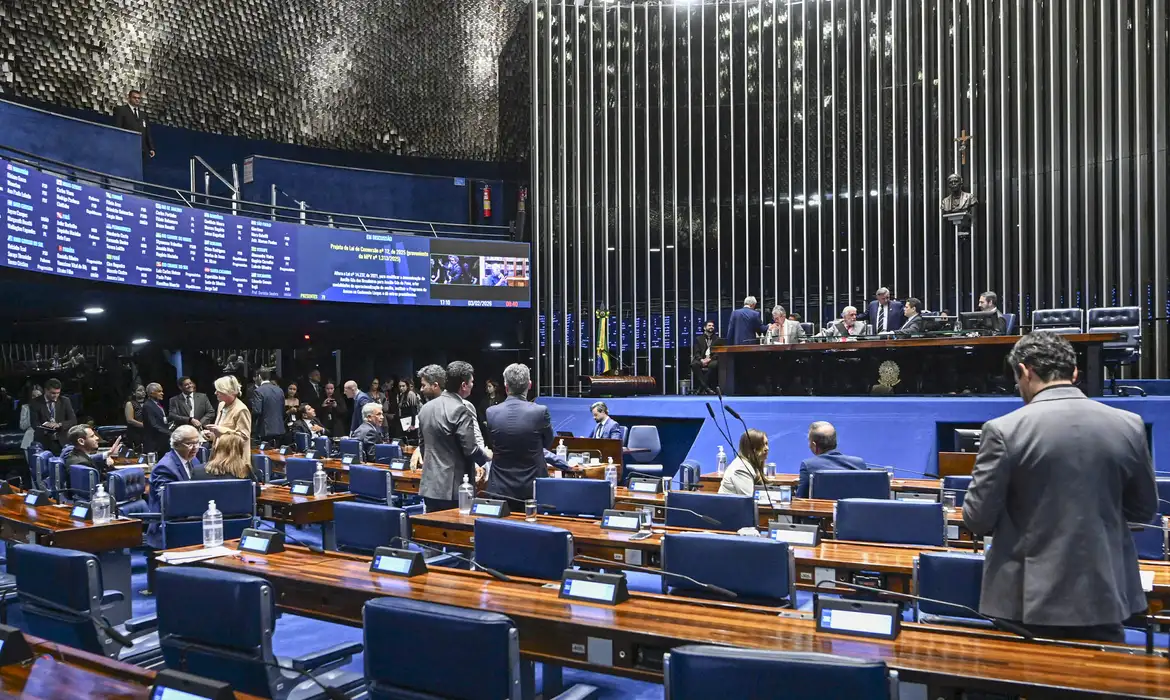 Senado aprova Medida Provisória que institui o programa Gás do Povo